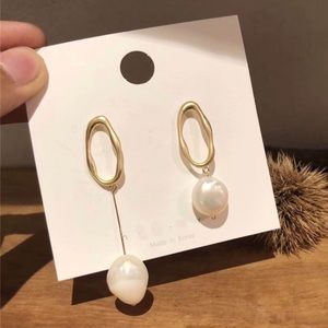 🆕 JODI Asymmetrical Pearl Drop Earrings